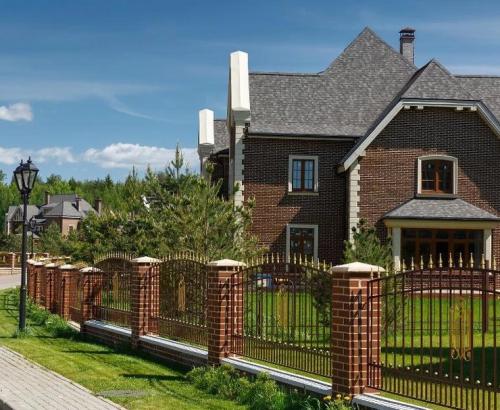 Пансионат «Салют» (Фото 1)