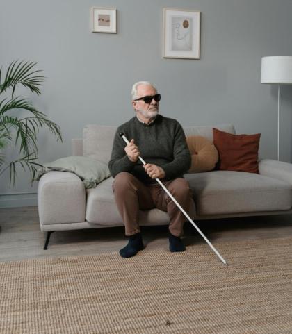 Пансионаты для слабовидящих и слепых пожилых людей